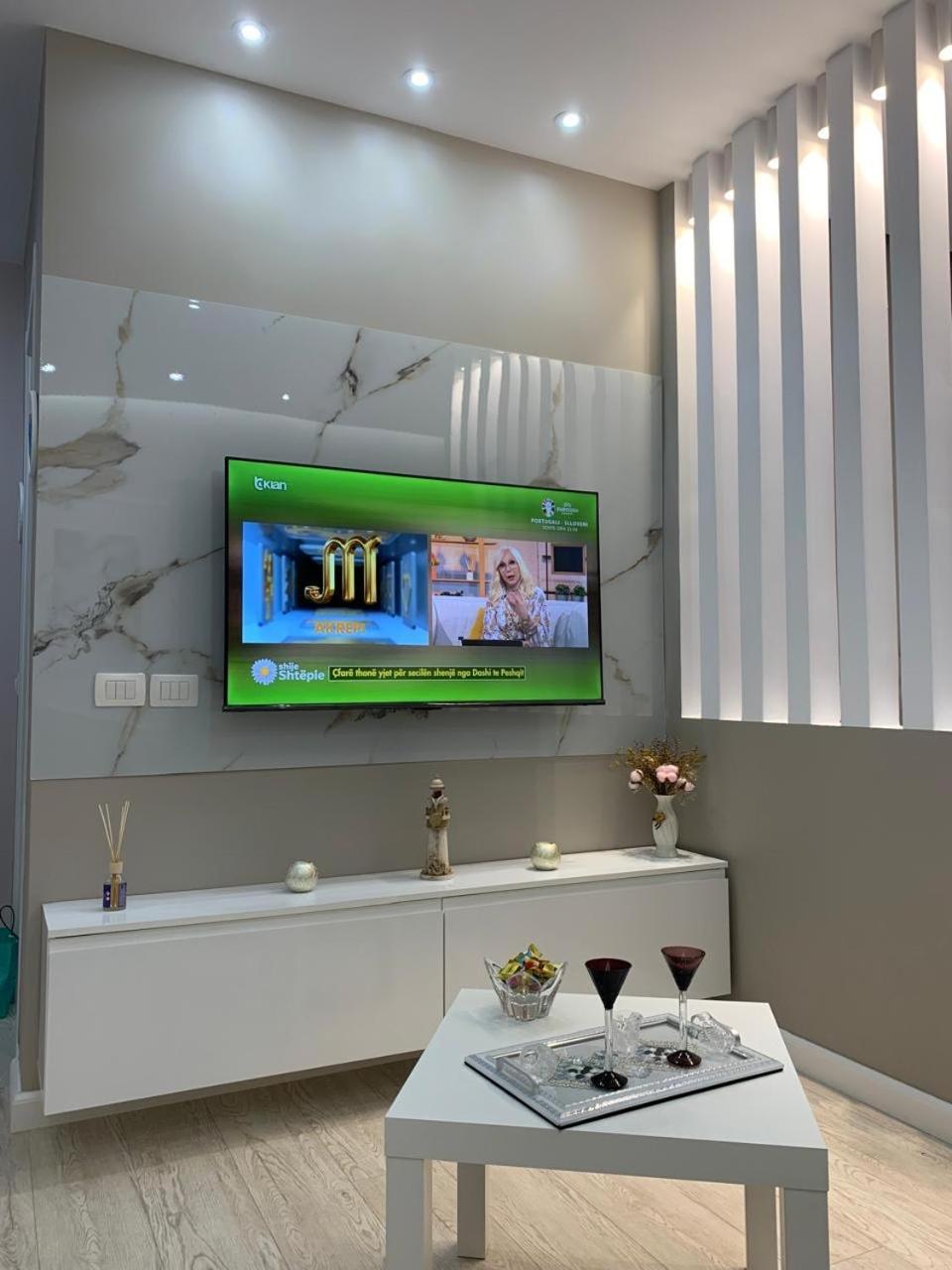 New Valona Apartment City Center Вльора Екстер'єр фото