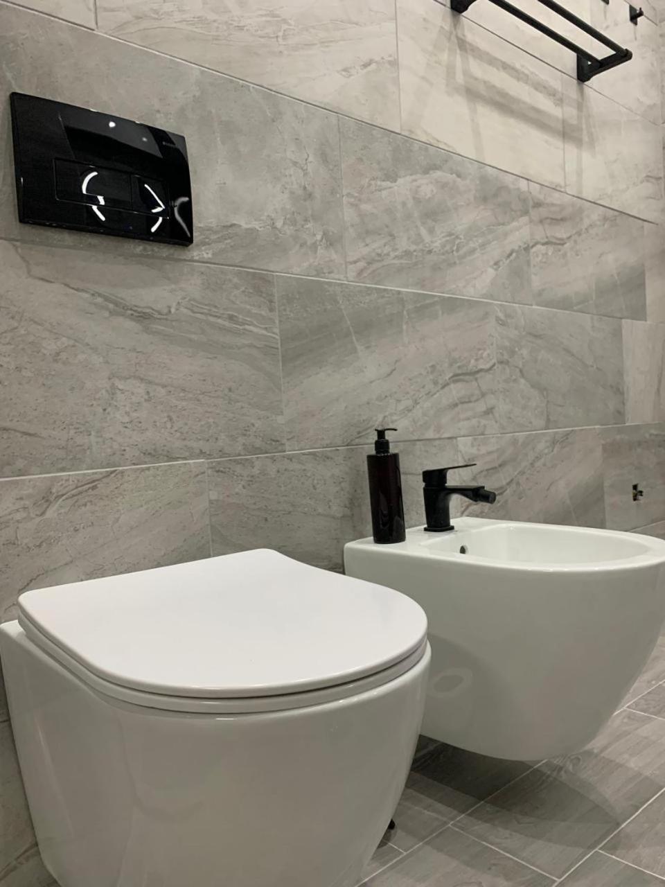 New Valona Apartment City Center Вльора Екстер'єр фото